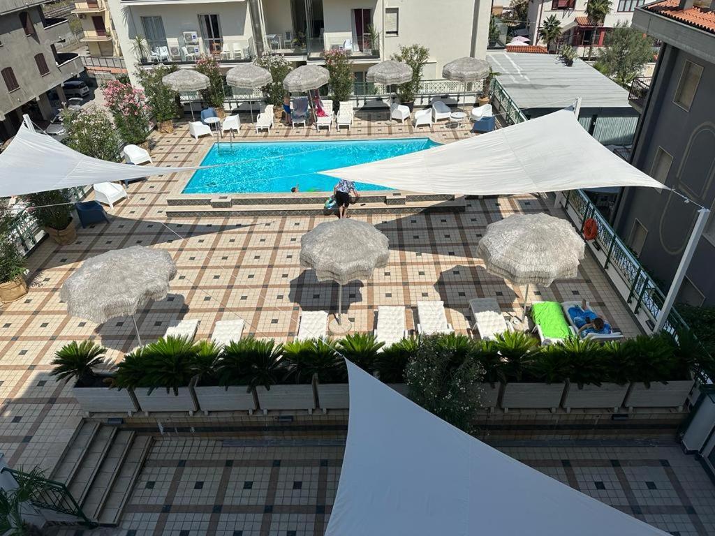 Hotel Costa Verde Pineto Dış mekan fotoğraf